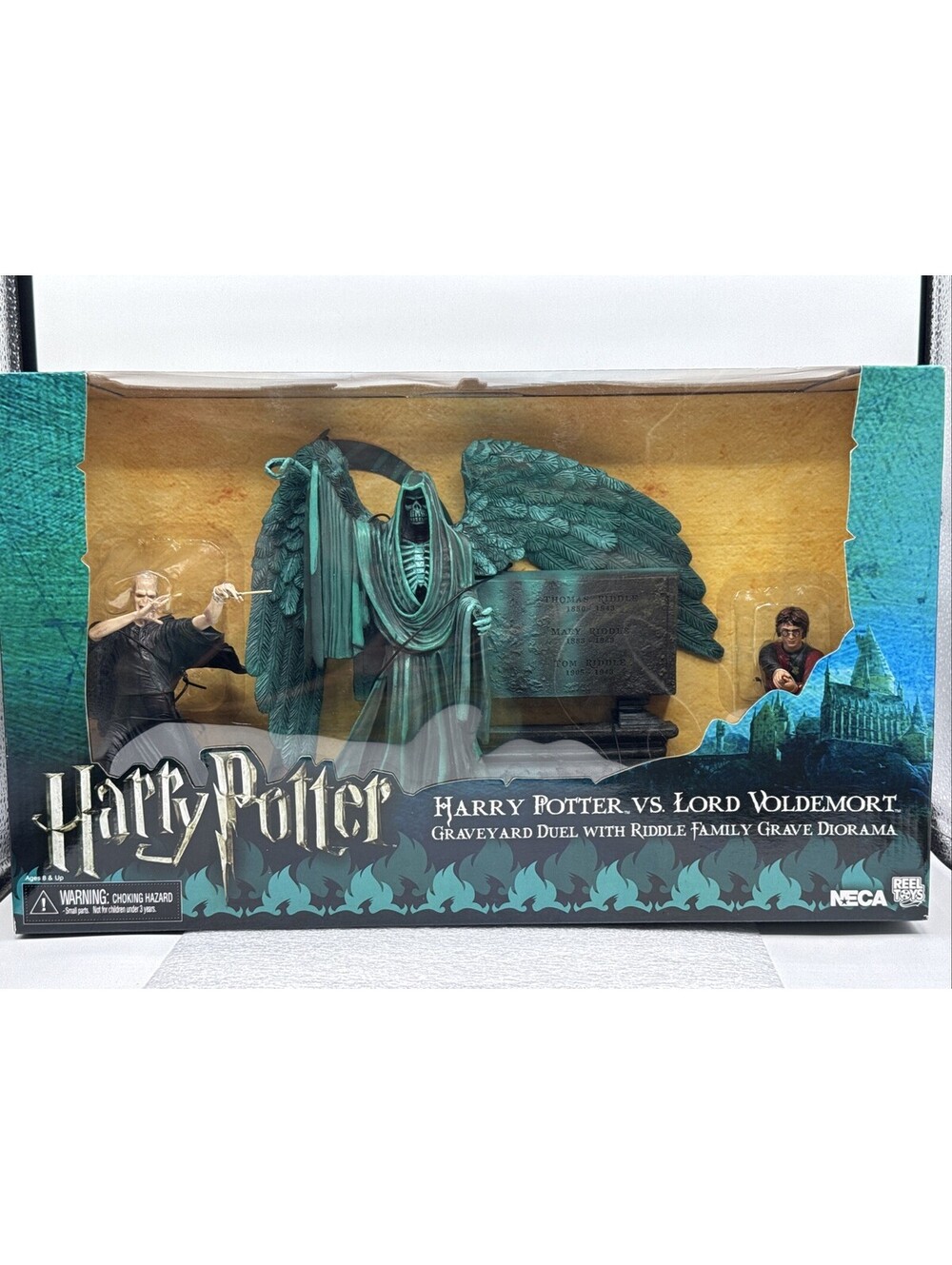 Harry Potter Vs Lord Voldemort NECA Graveyard Duel Riddle Family 2008 Diorama